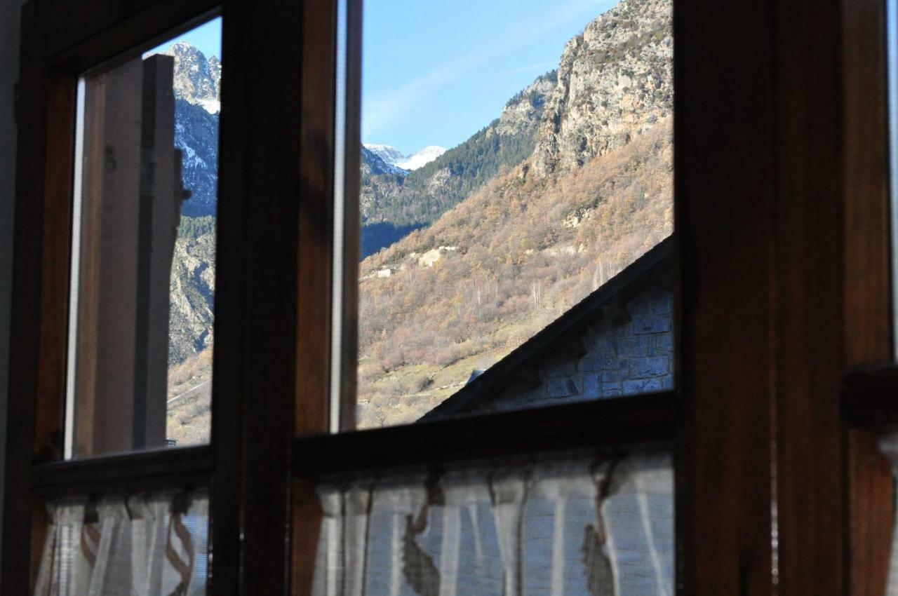 Residencial Valle De Benasque Buitenkant foto